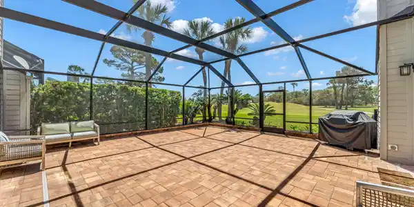 Image 4: Virtually removed pool