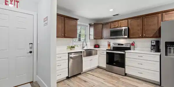 Image 4: 4