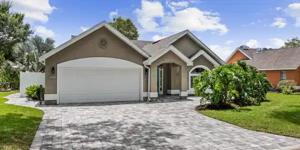 106 ANASTASIA LAKES Drive