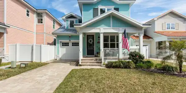 1981 AMELIA OAKS Drive