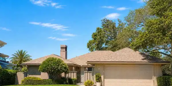 70 VILLAGE WALK LANE