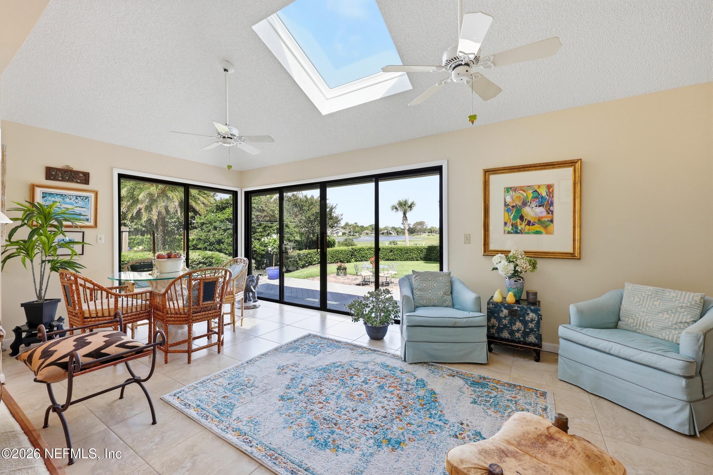 Image 3: Sun Room