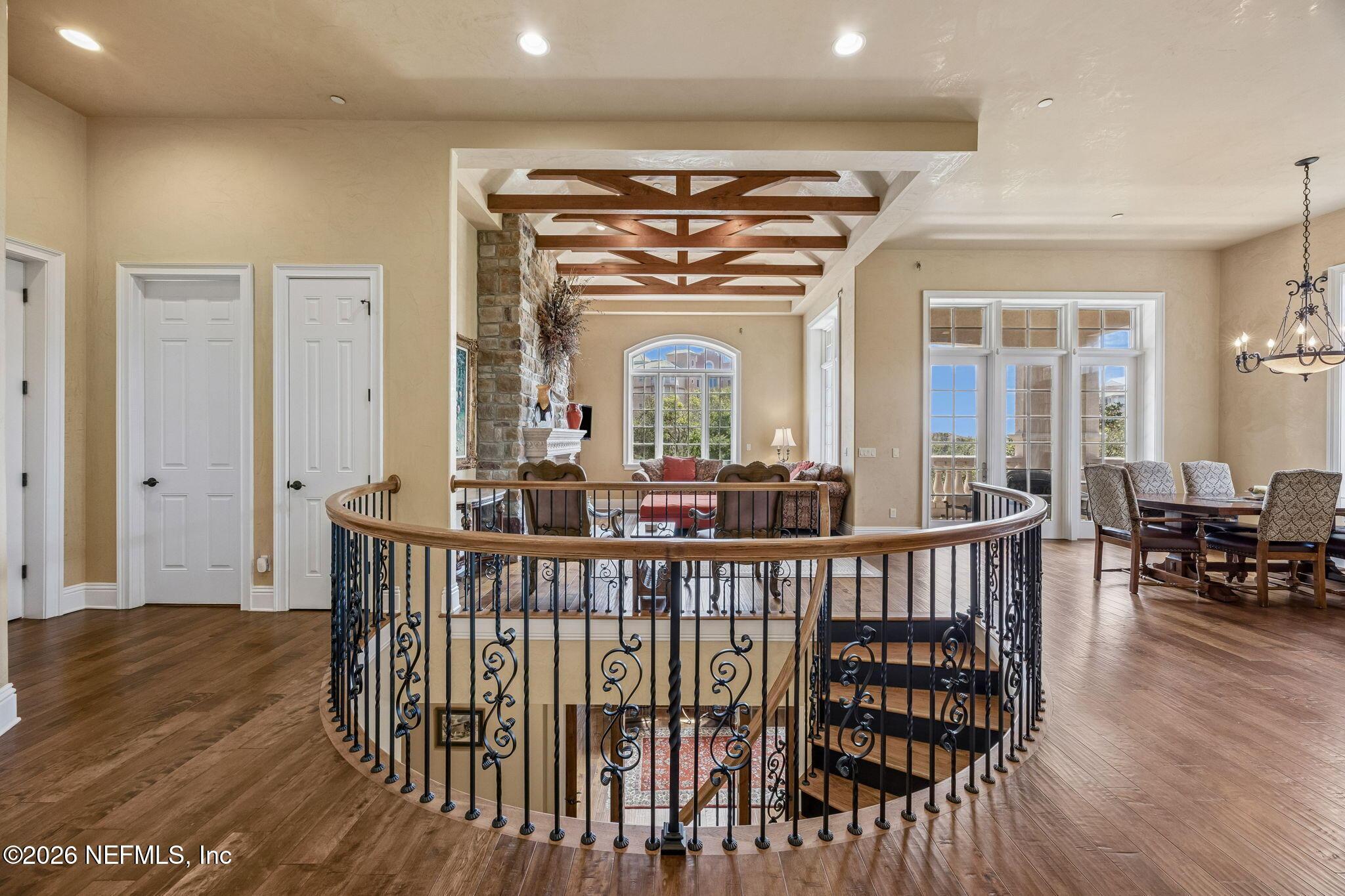 Image 3: 2 24-web-or-mls-16 Ocean Club Dr (40 of