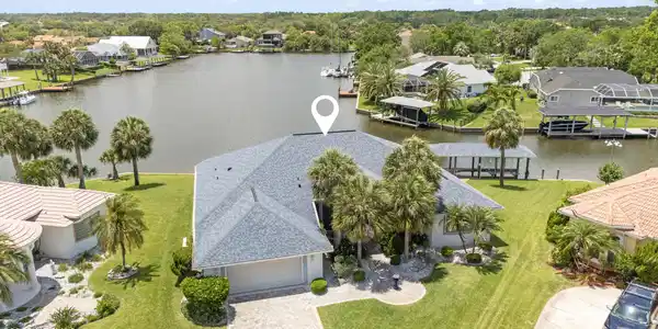 12 COLLINGVILLE Court