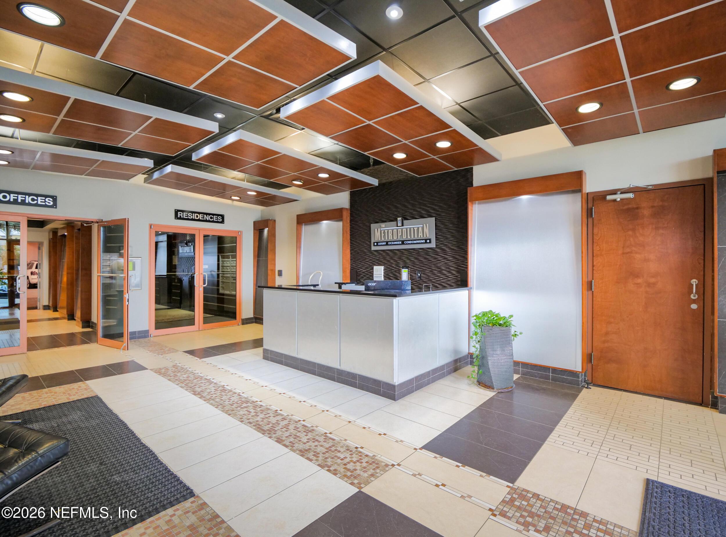 Image 3: Security Desk