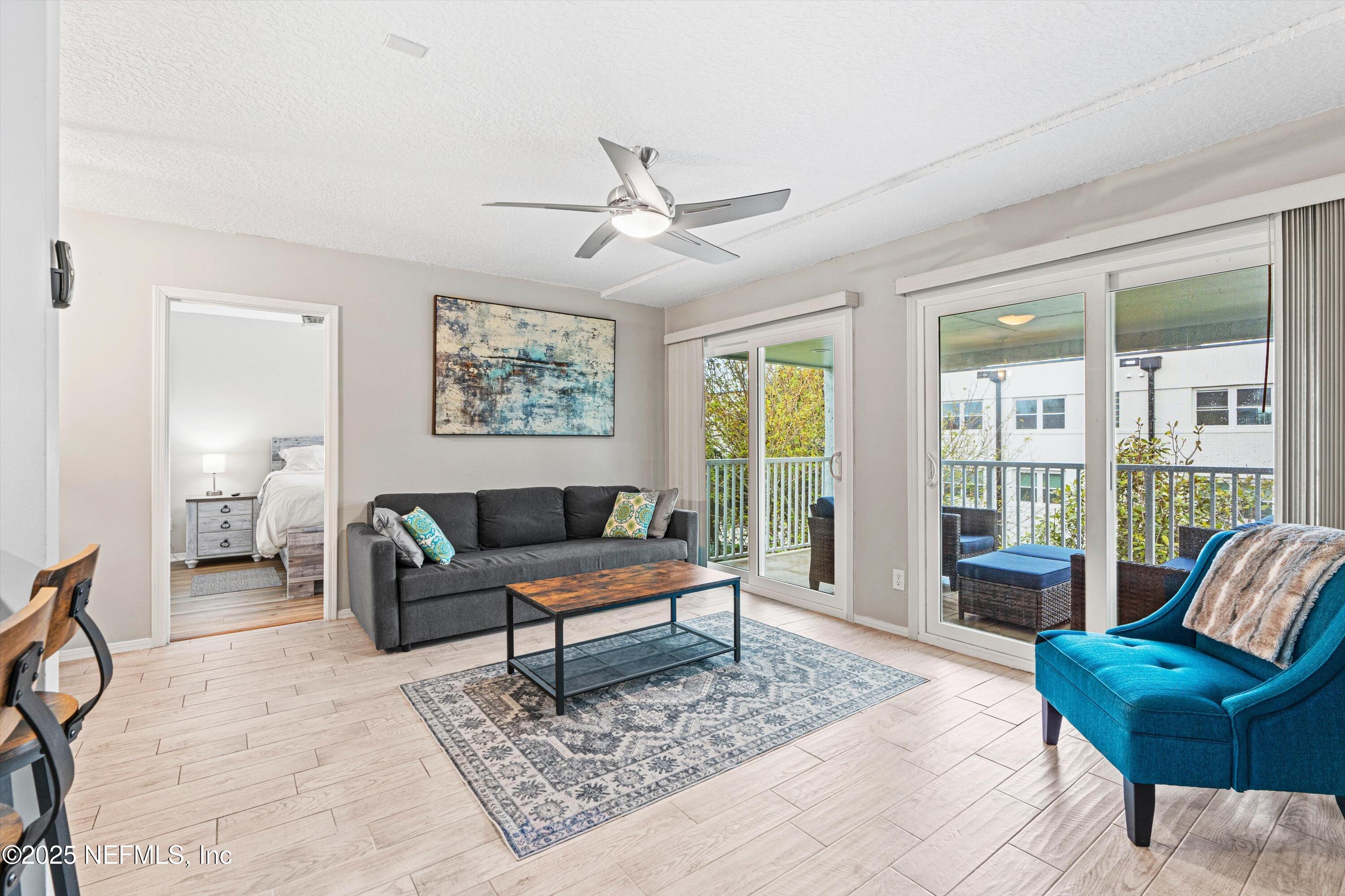 Image 4: 03-Living Room