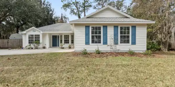 2087 BONNIE OAKS Drive