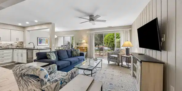 Image 4: 8-web-or-mls-30_2134 Beachwood Blvd