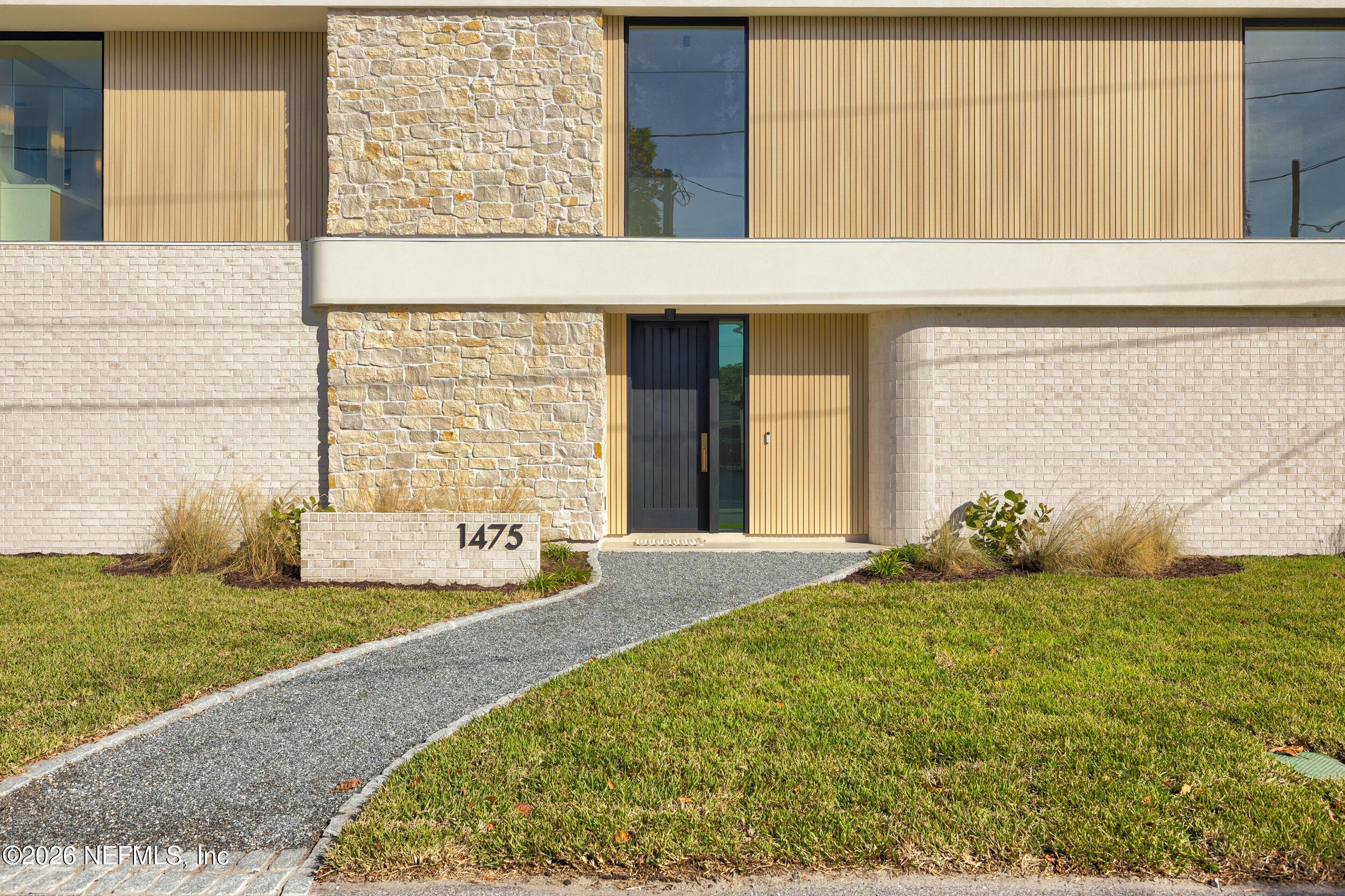 Image 3: Front Elevation