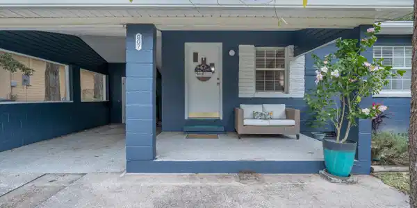 807 STANLEY Drive