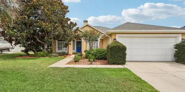 132 S BEACH Drive