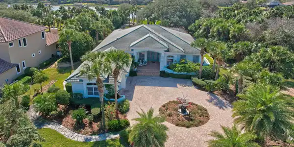 30 ISLAND ESTATES Parkway