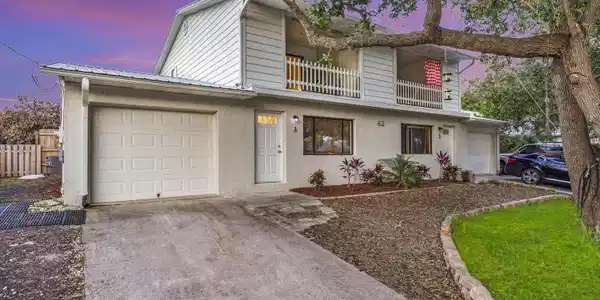 62 ATLANTIC OAKS Circle