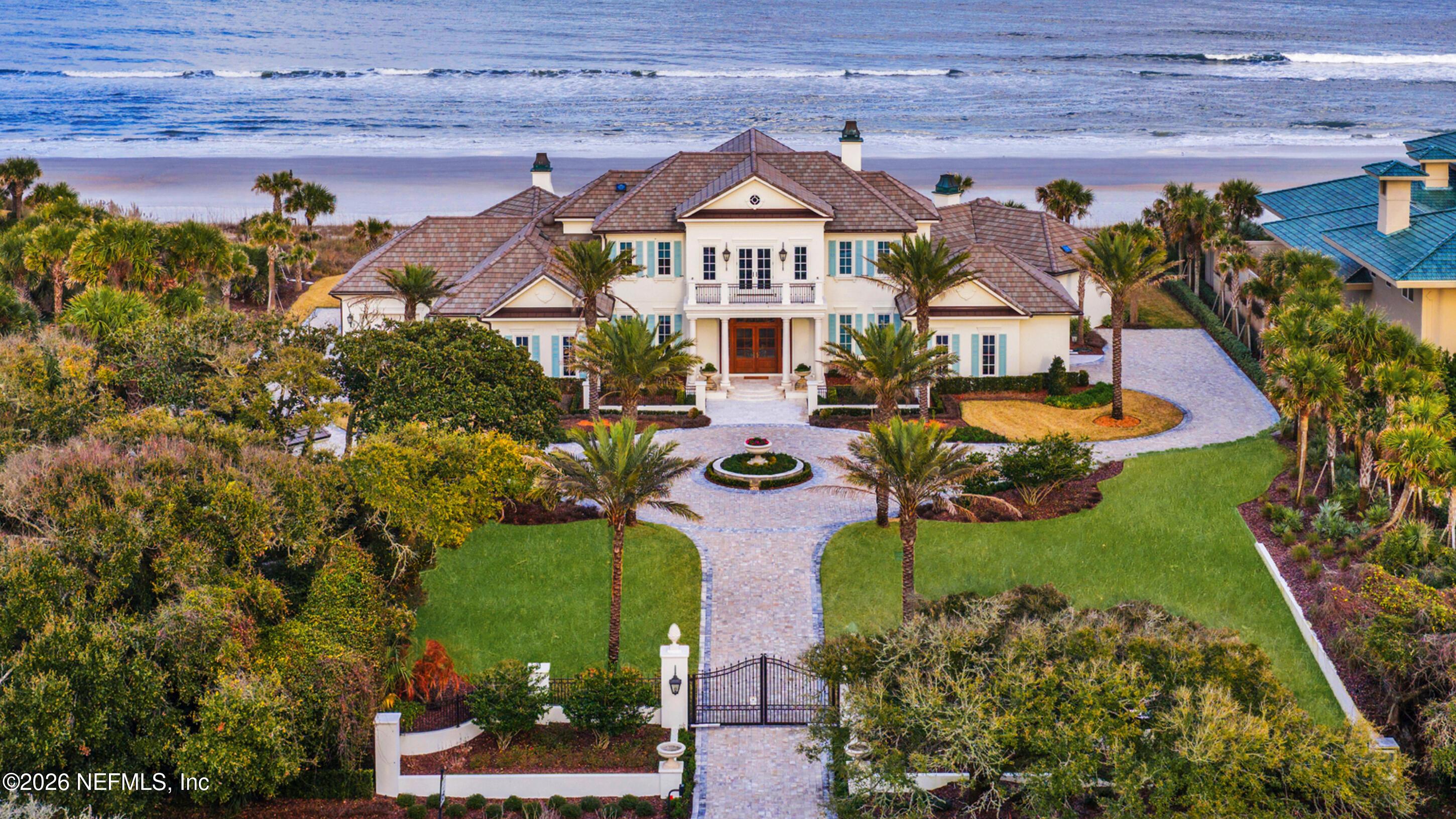 Image 2: 190' Oceanfront Estate