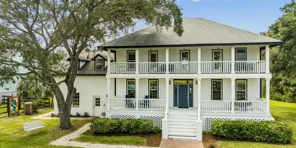 97028 LANDING Trail