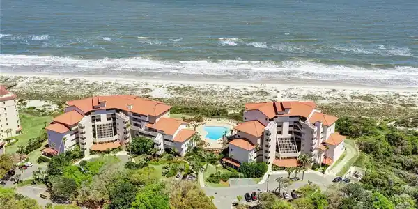 283 & 284 SANDCASTLES Court