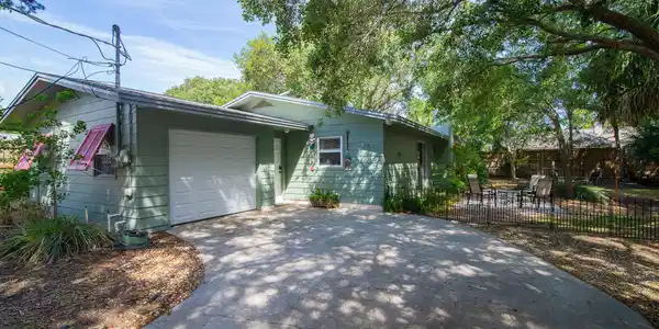316 ARPIEKA AVE