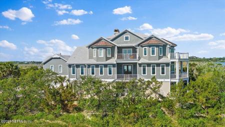 3425 LANDS END Drive