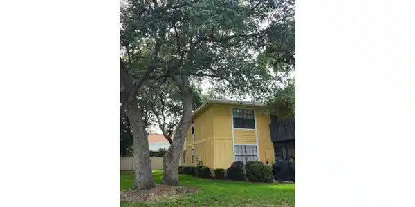 30 BRIGANTINE Court