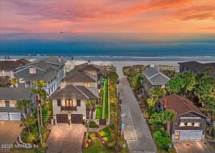 1515 BEACH Avenue