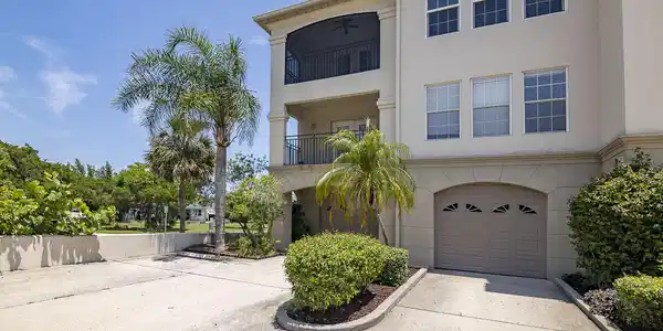 12 FLAGLER Boulevard