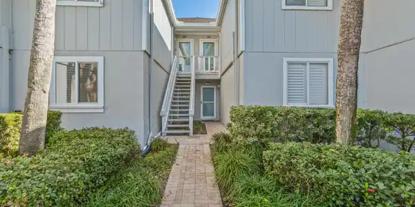 Image 3: Front Exterior