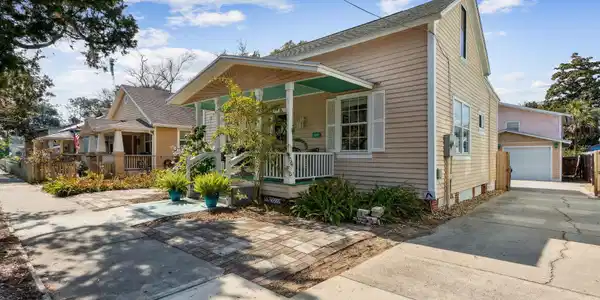 115 S 5TH Street