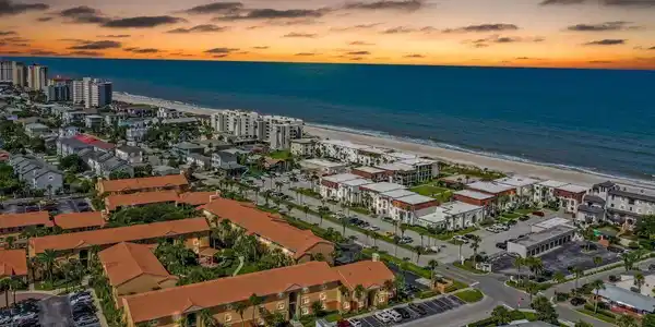 104 LAGUNA VILLA Boulevard