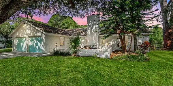 29 SEA OAKS Drive