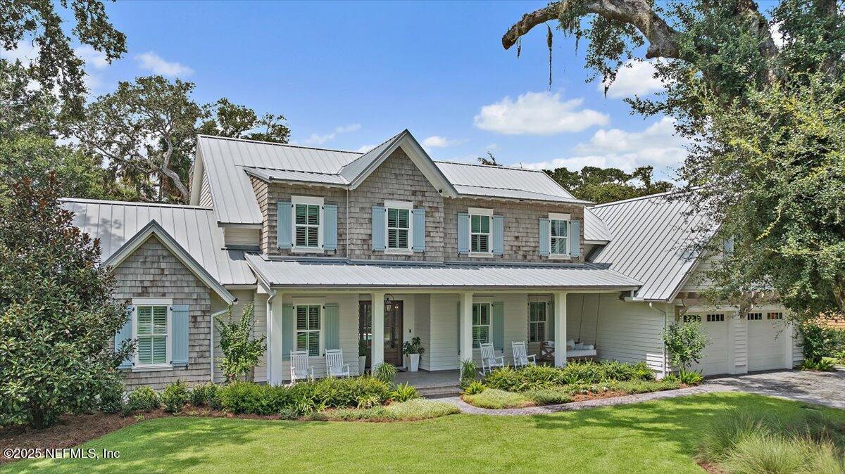 Image 2: Exterior Front