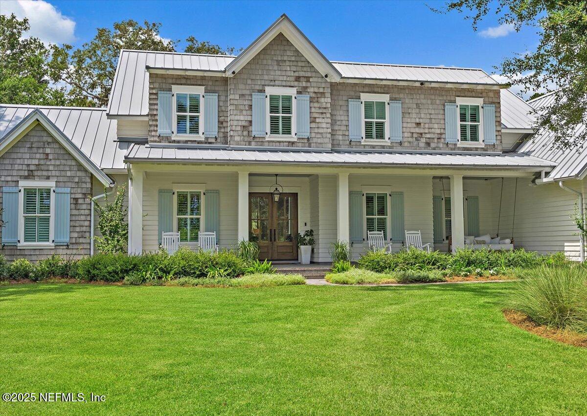 Image 4: Front Porch