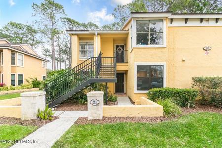 862 SHORELINE Circle