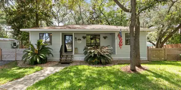 307 S 18TH Street