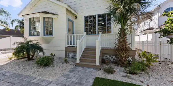 36 FRANKLIN Avenue