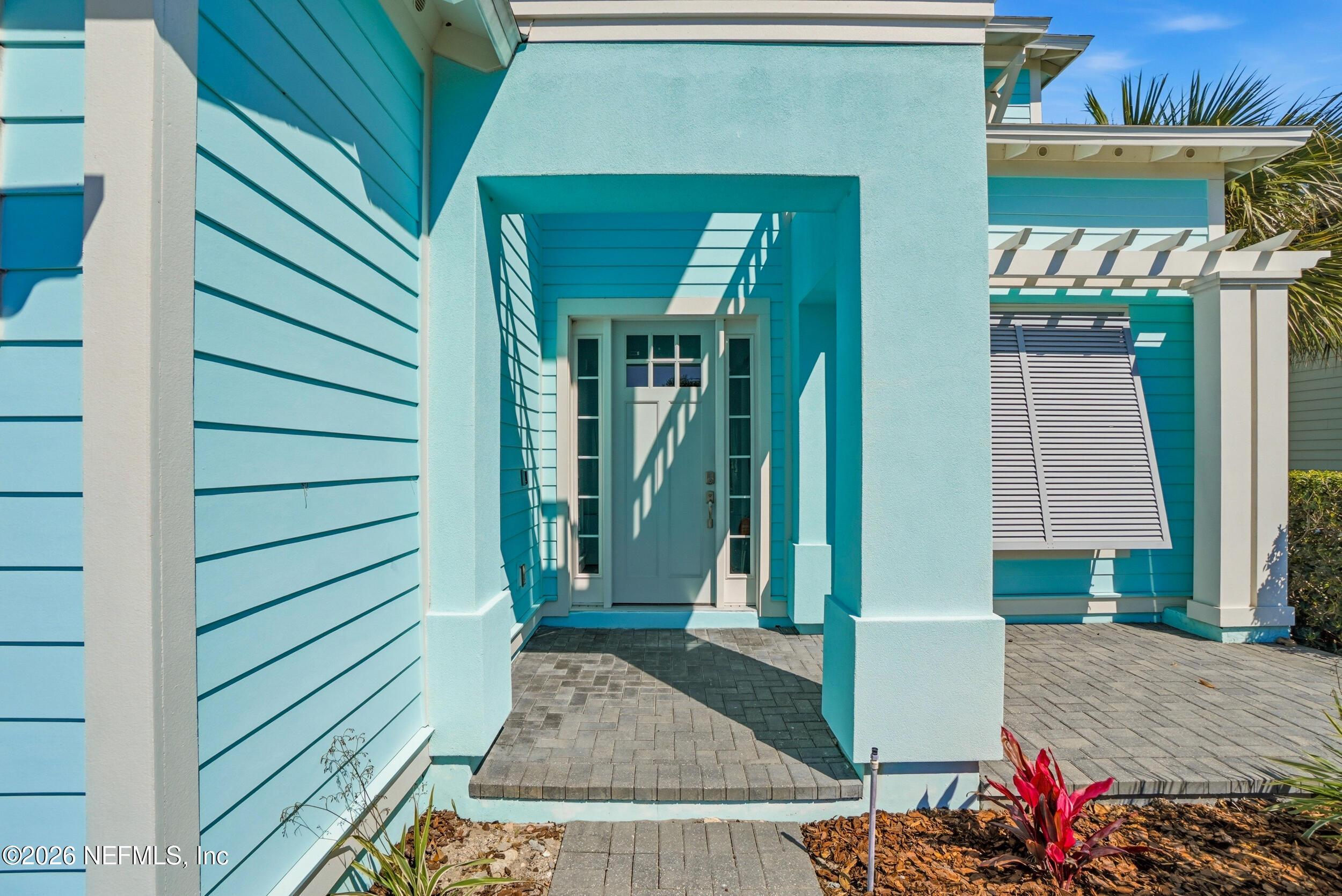 Image 3: Front Entry