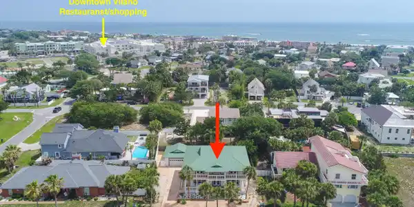 Image 3: Walk to Vilano Beach Town Center
