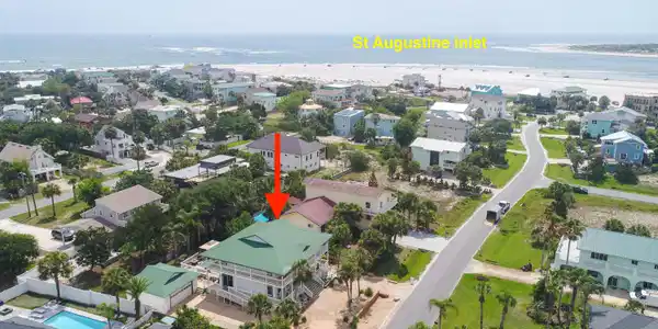 Image 4: Walk to Beach