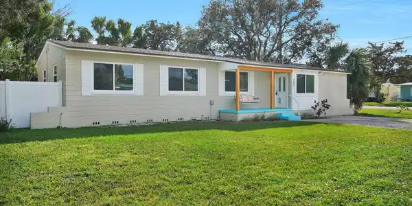 Image 4: 3-web-or-mls-101 Carver_003