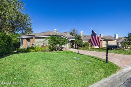 22 WALKERS RIDGE Drive
