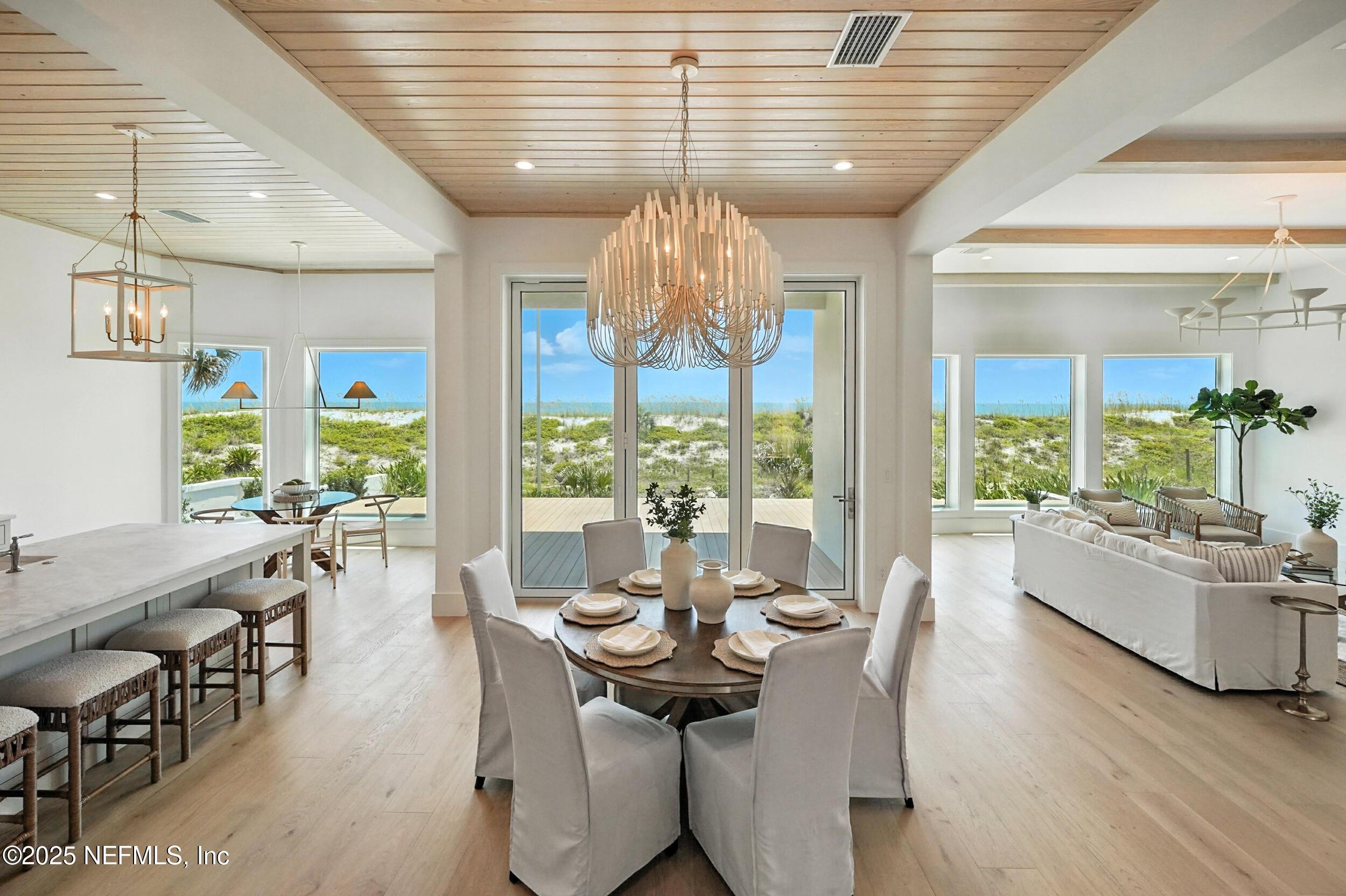 Image 4: Stunning Ocean Views