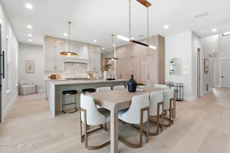 371 9TH Street