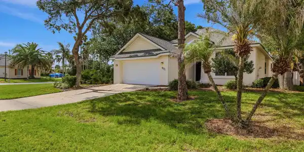 401 OCEAN BREEZE Lane