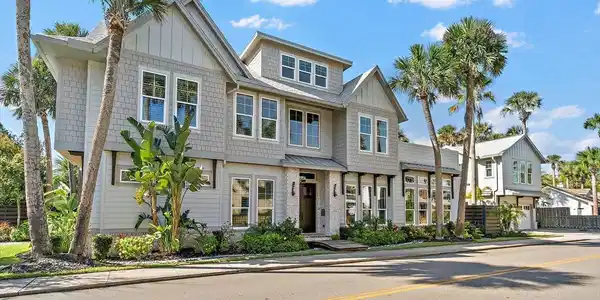 520 E Coast Drive