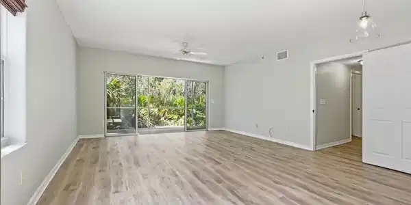 Image 3: Dining and Living Room to Lanai