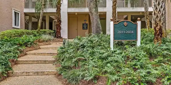 2016 BEACH WOOD Road