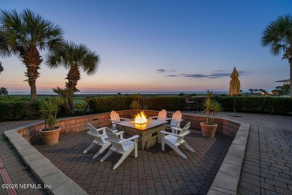 Image 4: 320 Ocean Crest Drive-2
