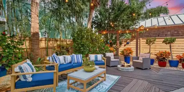Image 3: Great Entertaining Space