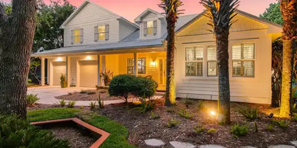 912 SANDY BEACH Circle