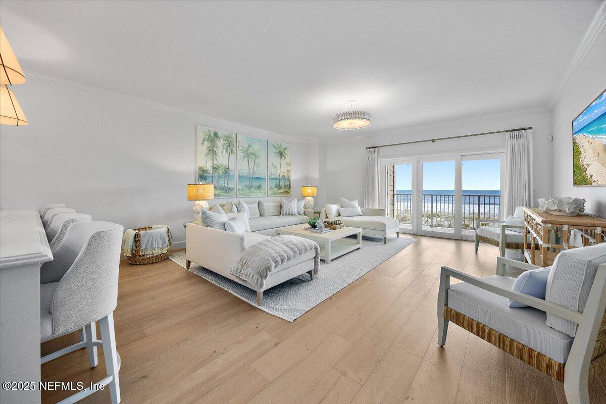 Image 4: family room