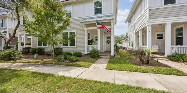 1419 COASTAL OAKS Drive